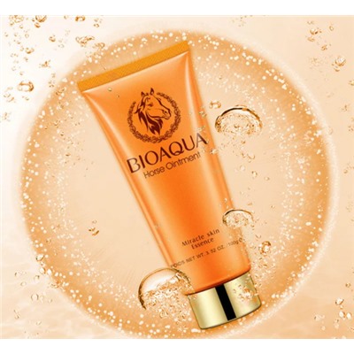 Пенка для умывания интенсивное увлажнение Bioaqua Horseoil Cleanser