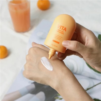 TheYEON Гель солнцезащитный освежающий - Vita fresh gel sun screen SPF50+/PA +++, 50мл